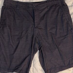 O'Neill Men's Dark Charcoal Plaid Flat Front Shorts